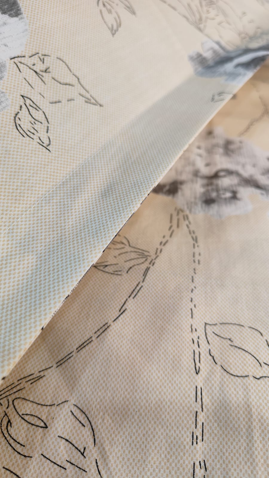 Muted Bloom – 210 TC Percale Cotton Bedsheet Set