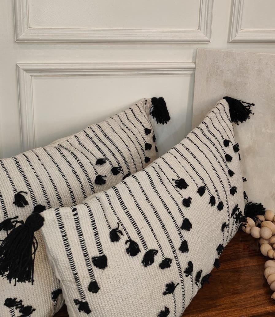 Black Tassel Stripe Woven Cushion Cover Set (Set of 2)