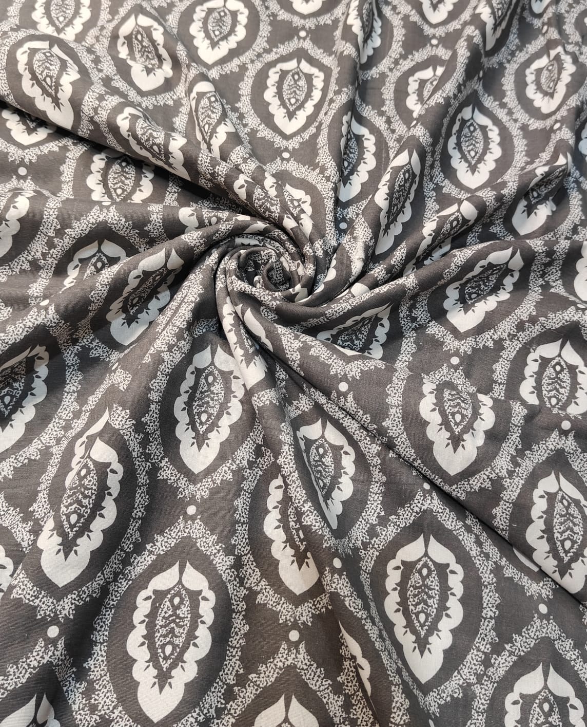 Charcoal Charm Reversible Dohar – Grey & Ivory