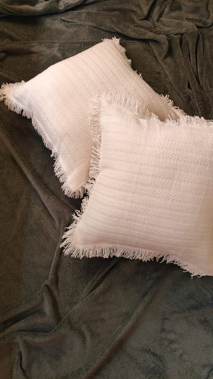 Ivory White Tufted Fringe Cushion (Set of 2)
