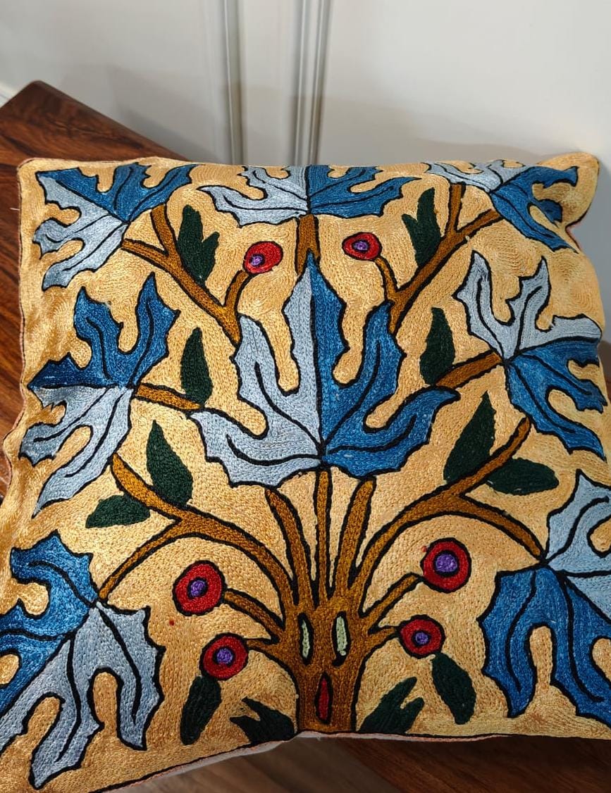 Chinar Breeze – Kashmiri Hand-Embroidered Cushion Cover
