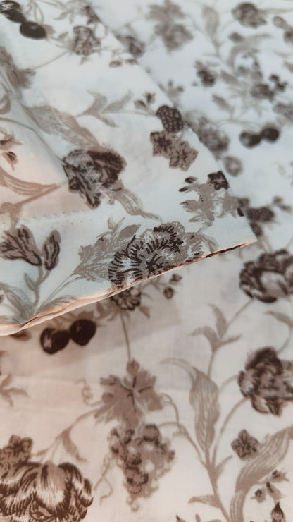 Chestnut Bloom – Brown Floral Cotton Bedsheet Set (King Size)