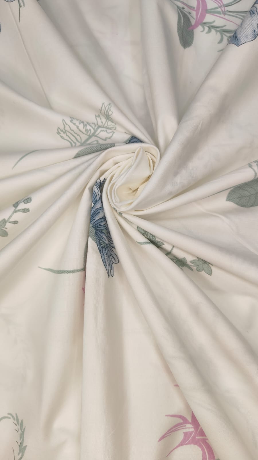 Meadow Bloom – 400 TC Premium Cotton Bedsheet (King Size)