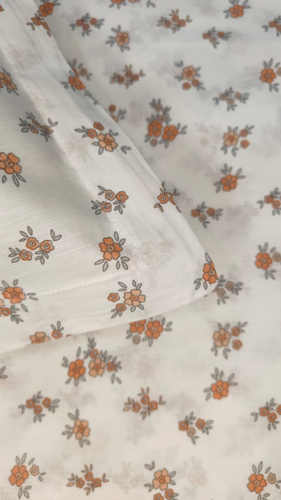 Amber Bloom – 300 TC Pure Cotton Bedsheet Set