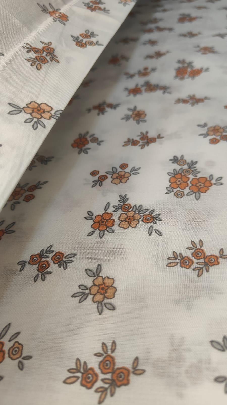 Amber Bloom – 300 TC Pure Cotton Bedsheet Set