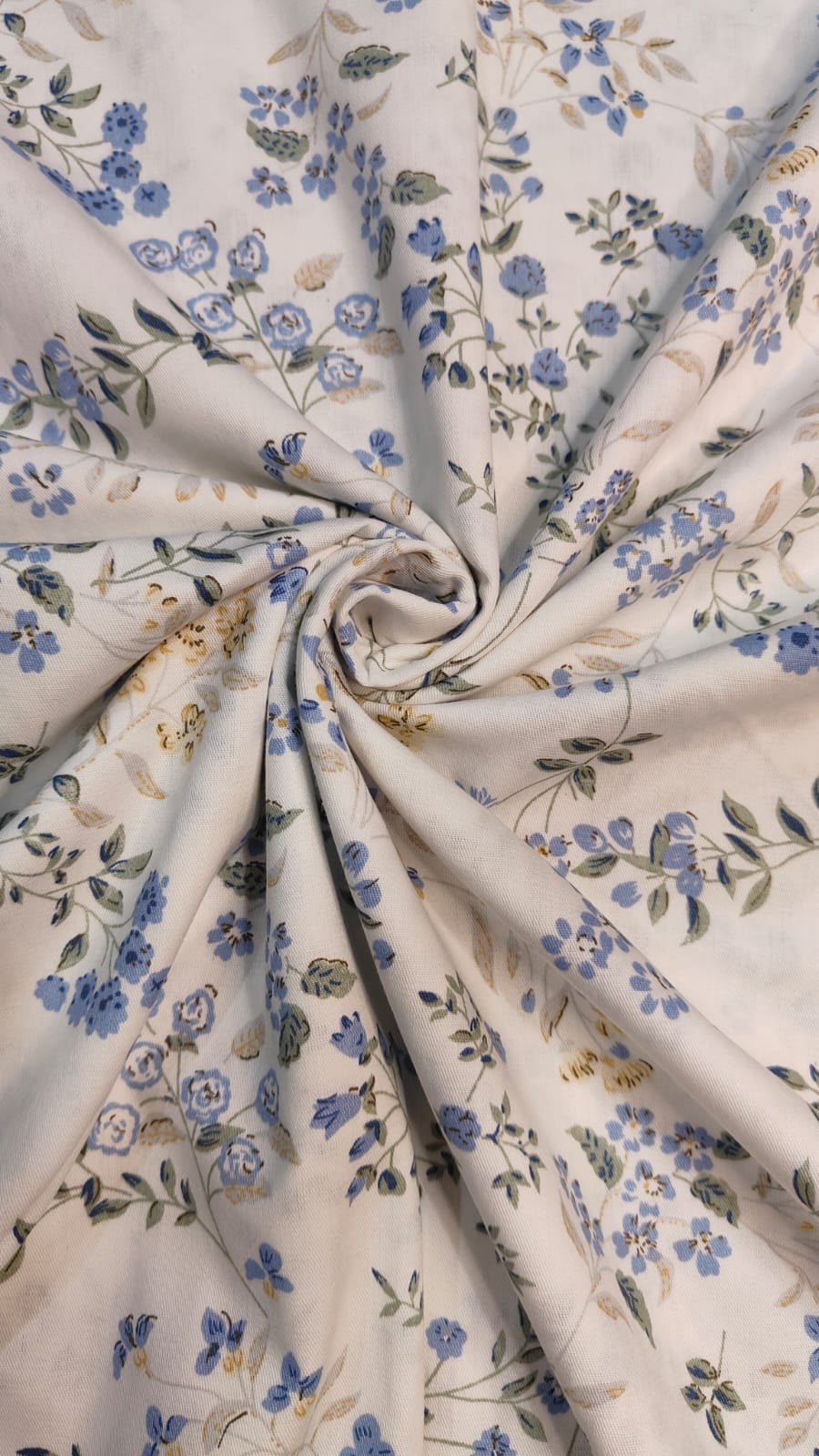 Bluebell Meadow – 210 TC Pure Cotton Bedsheet Set with Navy Piping