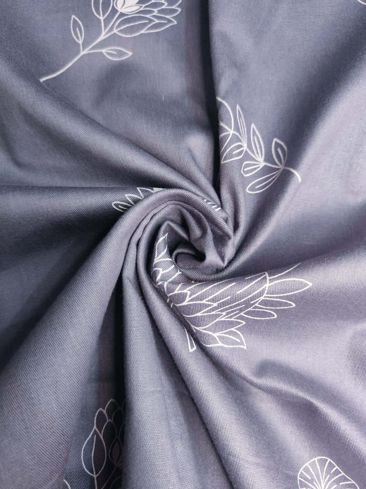 Lavender Bloom – 210 TC Pure Cotton Bedsheet Set