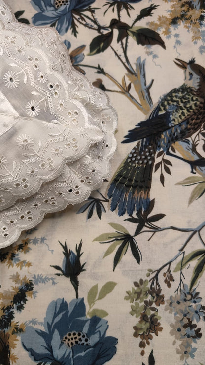 Feather Bloom – Lace Bedsheet Set (108×108")