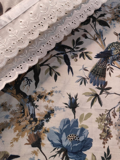 Feather Bloom – Lace Bedsheet Set (108×108")