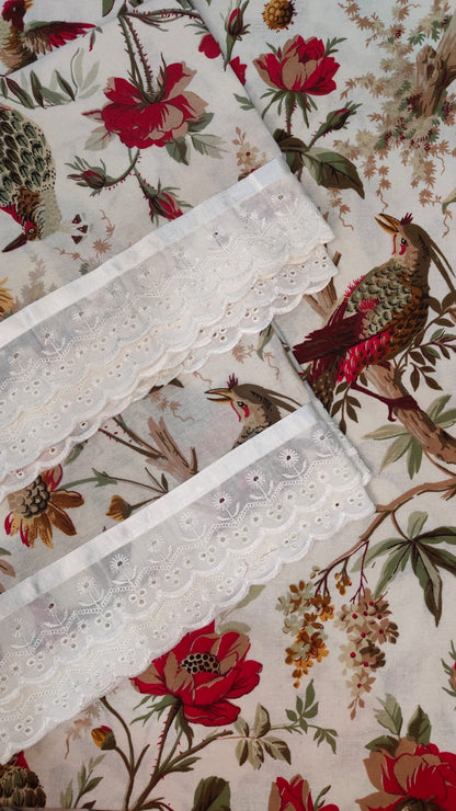 Scarlet Bloom – Lace Bedsheet Set (108×108")