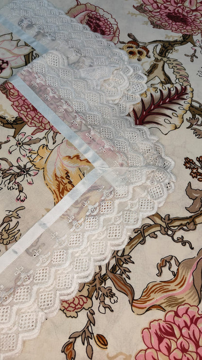 Blush Garden – Lace Bedsheet Set (108×108")