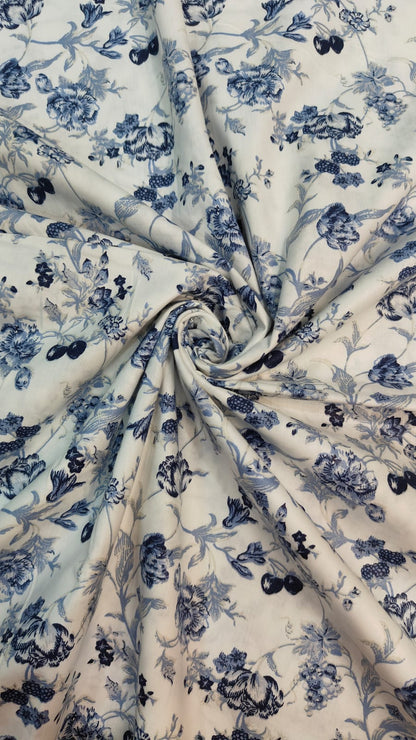 Midnight Meadow – Indigo Blue Floral Cotton Bedsheet Set (King Size)