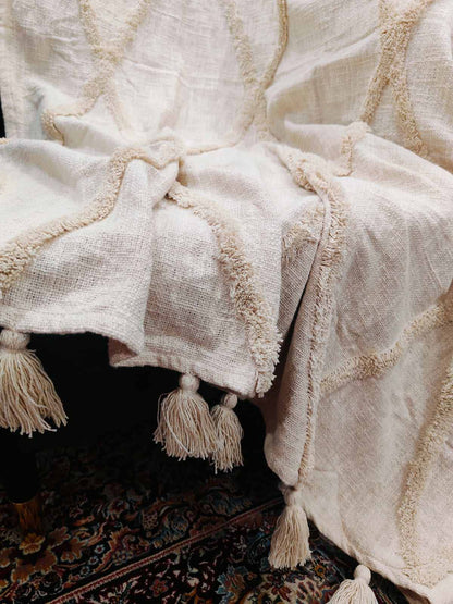 Diamond Weave Sofa Throw with Dual-Side Tassels